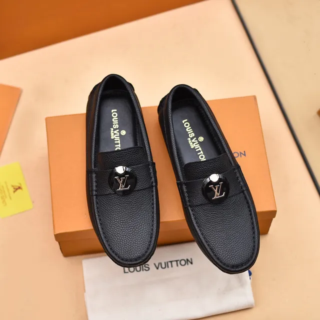 Louis Vuitton Black Gold Pebbled Leather LV Monogram Buckle Loafer 9