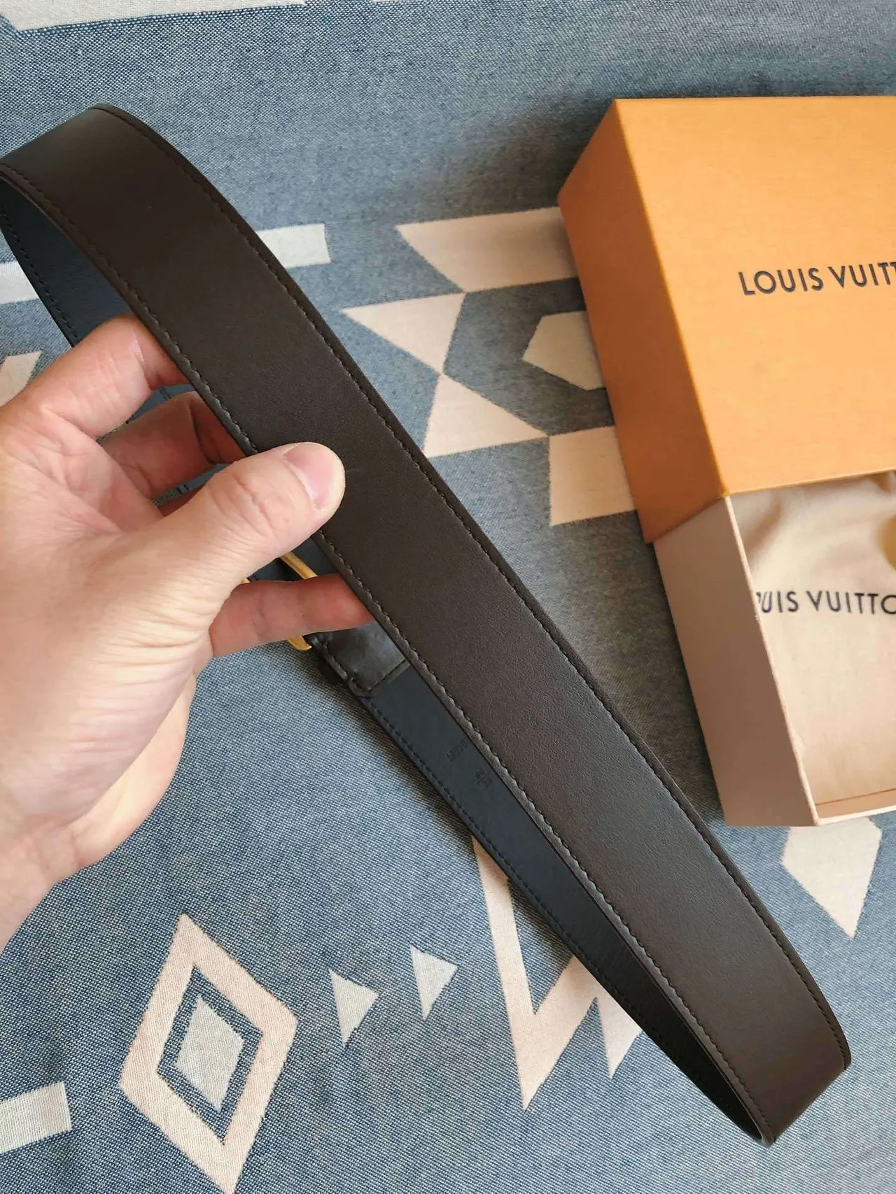 Louis Vuitton Black Gold Smooth Antique Brass Buckle Leather Belt 7