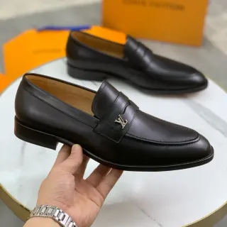 Louis Vuitton Black Leather LV Buckle Loafer