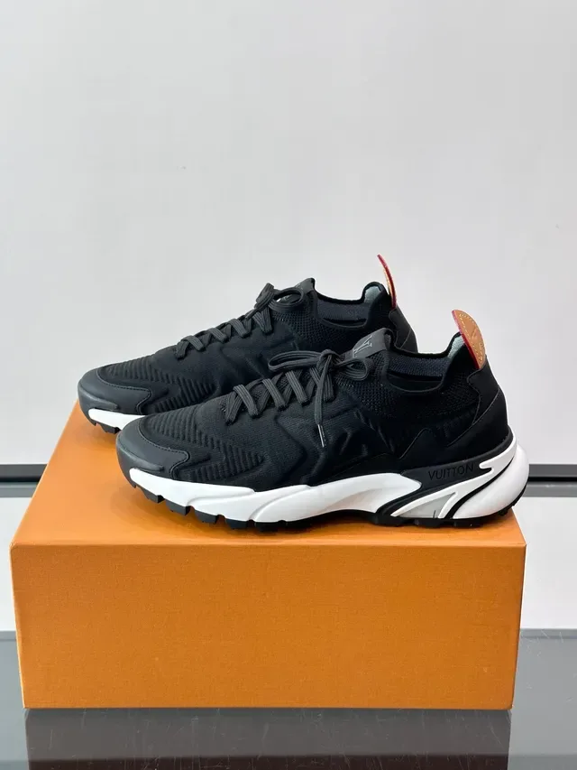 Louis Vuitton Black White Knit Upper Sculpted Midsole Lifestyle Sneakers 5