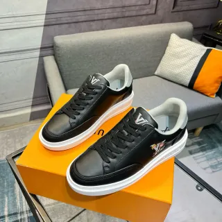Louis Vuitton Tênis de Couro Preto Branco Low-Top Estilo de Vida