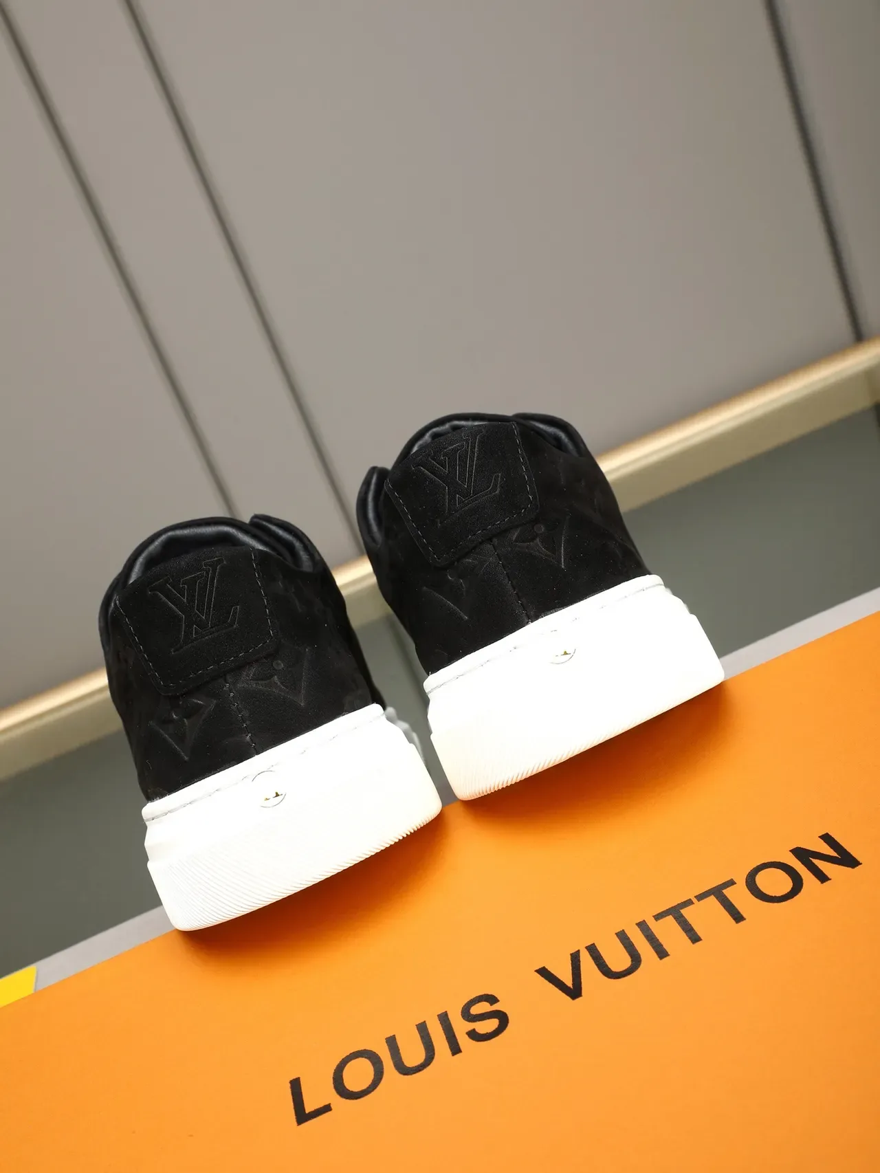 Louis Vuitton Black White Monogrammed Suede Platform Sole Lifestyle Sneakers 3