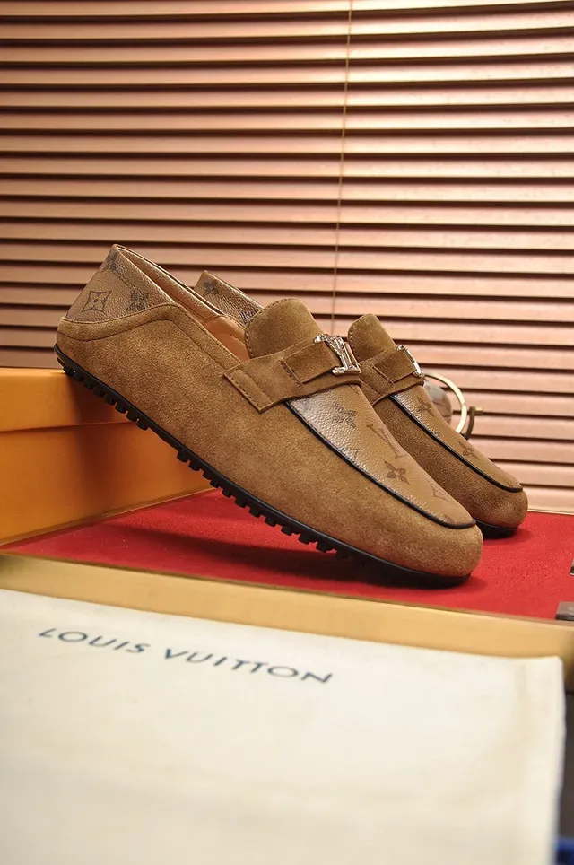 Louis Vuitton Marrón Beige Monogramado Ante Tiracolo Loafer 8