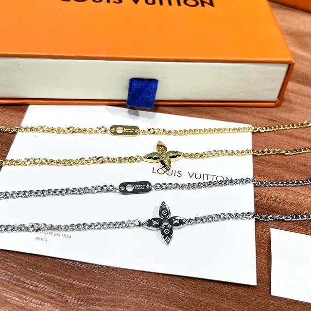 Louis Vuitton Brown Silver Chain-Link Monogram Leather Padlock Pendant Necklace 2