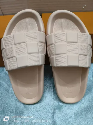 Louis Vuitton Checkerboard Slide Beige Deslizadores 5
