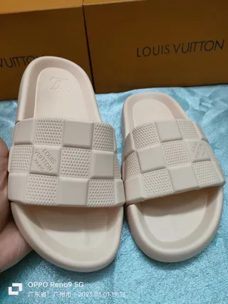 Louis Vuitton Checkerboard Slide Beige Deslizadores 8