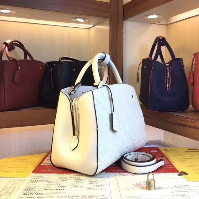 Louis Vuitton Embossed Monogram 黑色 结构化 手提 Boston 包 14