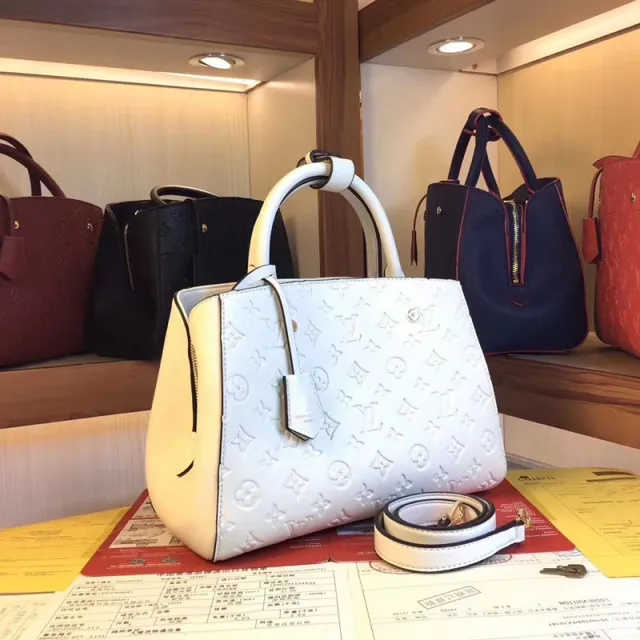Louis Vuitton Embossed Monogram 黑色 结构化 手提 Boston 包 17