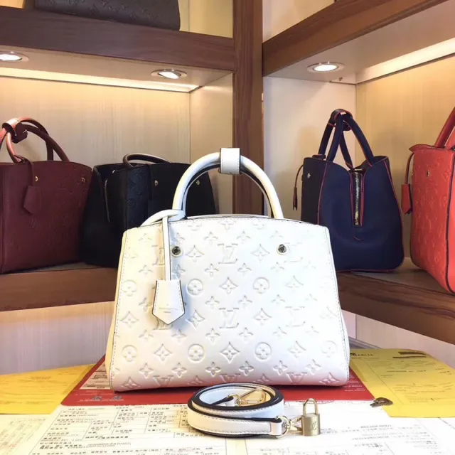 Louis Vuitton Embossed Monogram 黑色 结构化 手提 Boston 包 18