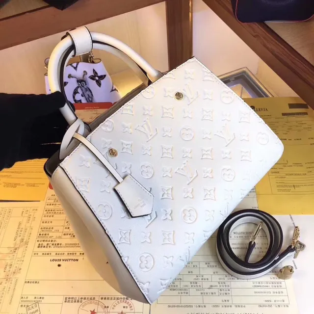 Louis Vuitton Embossed Monogram 黑色 结构化 手提 Boston 包 19