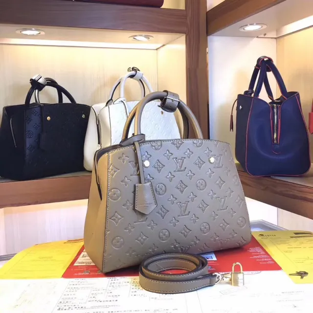 Louis Vuitton Embossed Monogram 黑色 结构化 手提 Boston 包 24