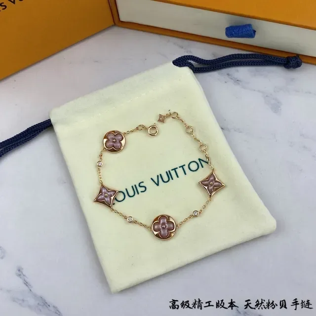 Pulseira de Corrente Louis Vuitton com Esmalte Floral e Cristal em Ouro Rosa 2