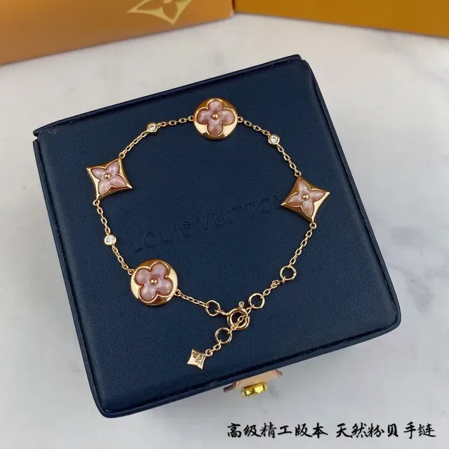 Pulseira de Corrente Louis Vuitton com Esmalte Floral e Cristal em Ouro Rosa 8