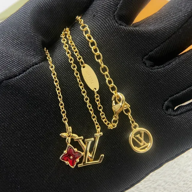 Louis Vuitton Flower LV Monogram Gold-Tone Red Enamel हार 2