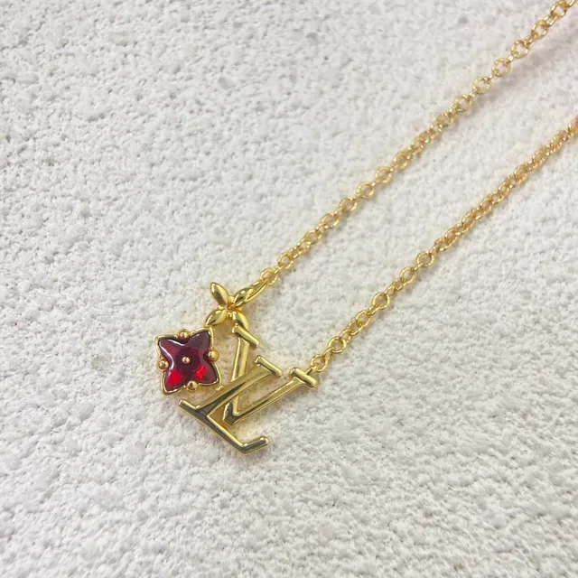 Louis Vuitton Flower LV Monogram Gold-Tone Red Enamel हार 3