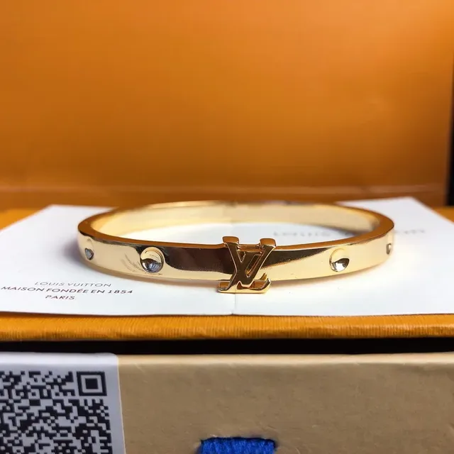 Louis Vuitton Gold Rigid Bangle Polished Bracelet 8