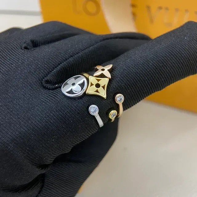 Louis Vuitton সোনা রূপা মাল্টি-ব্যান্ড ফ্লোরাল মোটিফ আংটি 3