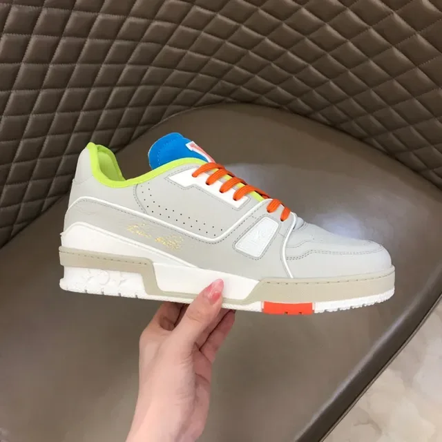 Louis Vuitton Cinza Multicolor Sola Média em Camadas Couro Superior Perfura do Tênis Lifestyle 1