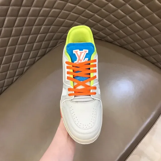 Louis Vuitton Cinza Multicolor Sola Média em Camadas Couro Superior Perfura do Tênis Lifestyle 3