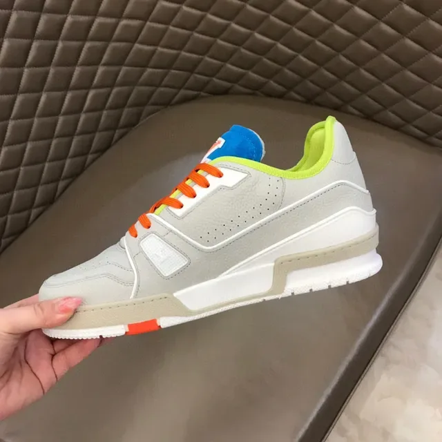 Louis Vuitton Cinza Multicolor Sola Média em Camadas Couro Superior Perfura do Tênis Lifestyle 4