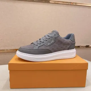 Louis Vuitton Tênis Lifestyle Cinza e Branco Low Top Monogram de camurça