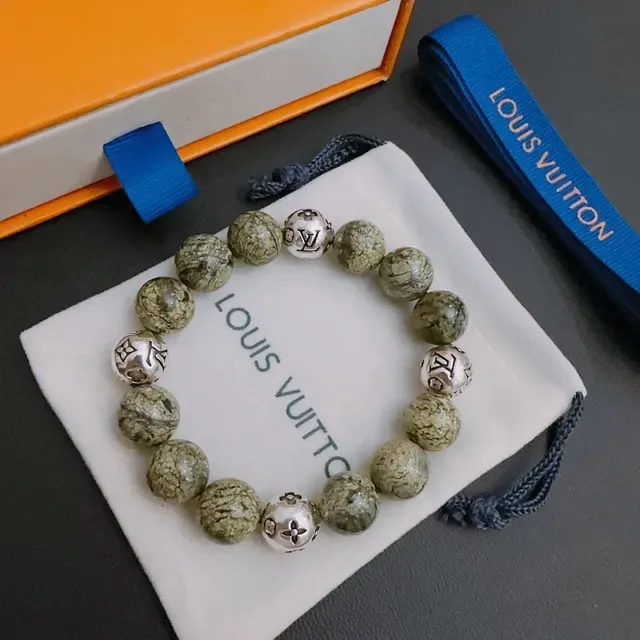 Louis Vuitton Bracelet Vert Argent Perlé en Pierre Naturelle 8