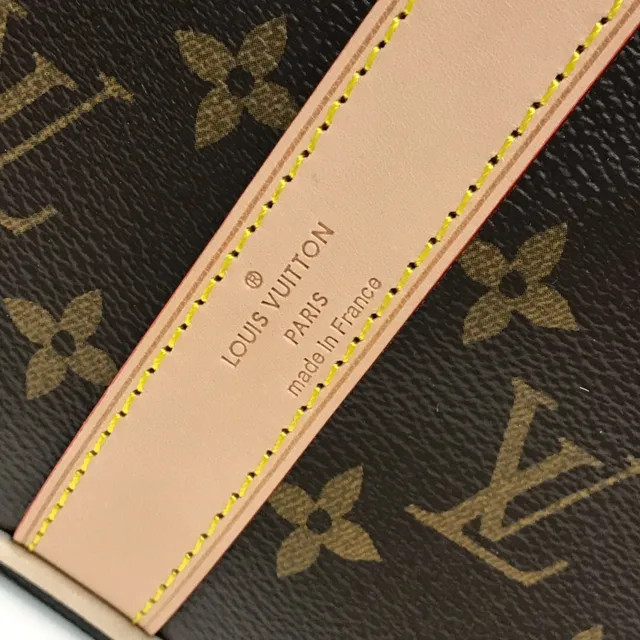 Louis Vuitton Keepall Bandoulière Monogram Canvas Marrón y Tan Duffle Bag 3