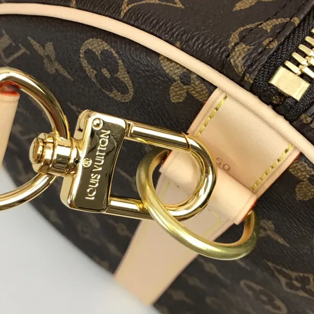 Louis Vuitton Keepall Bandoulière Monogram Canvas Marrón y Tan Duffle Bag 14