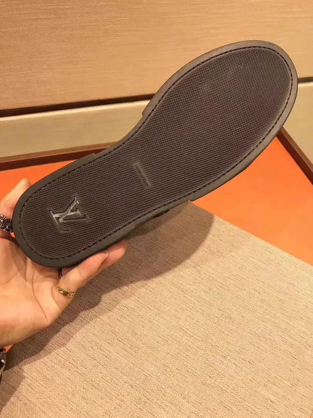 Louis Vuitton Le Cagole काली मोनोग्राम कैनवास एंगल बूट्स 4