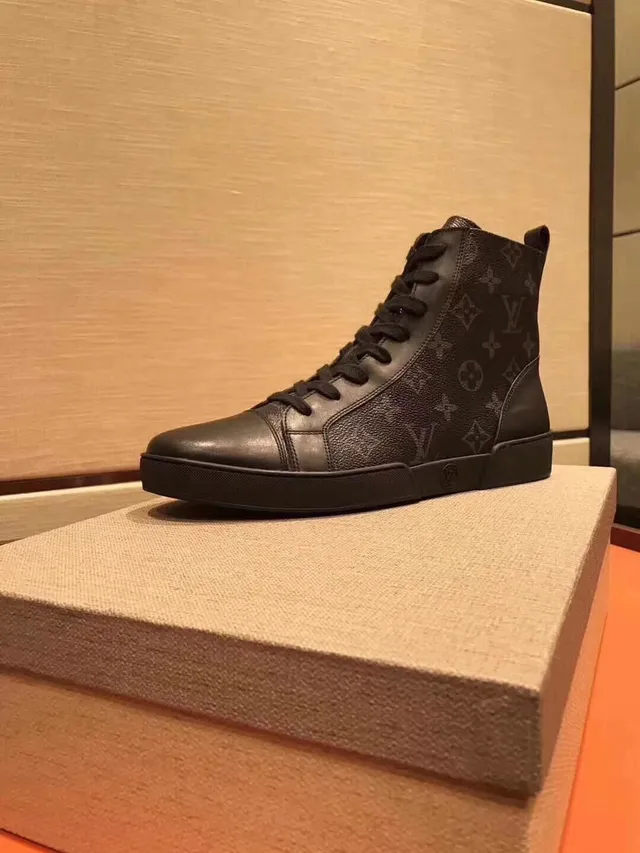Louis Vuitton Le Cagole काली मोनोग्राम कैनवास एंगल बूट्स 8