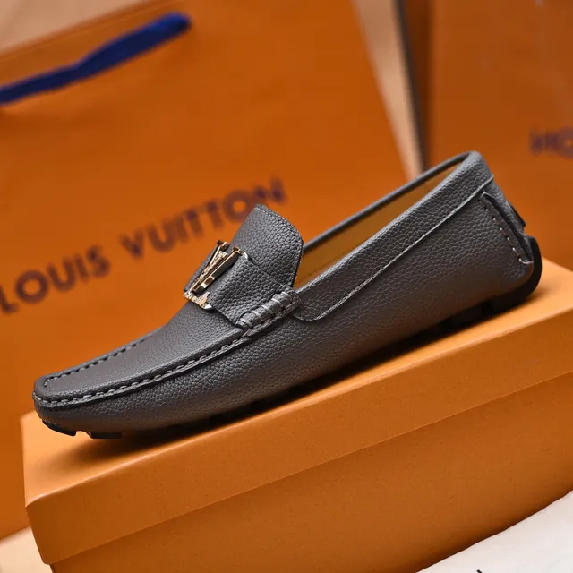 Louis Vuitton Mocassin Noir Cuir Pébité Boucle LV Mocassins 5