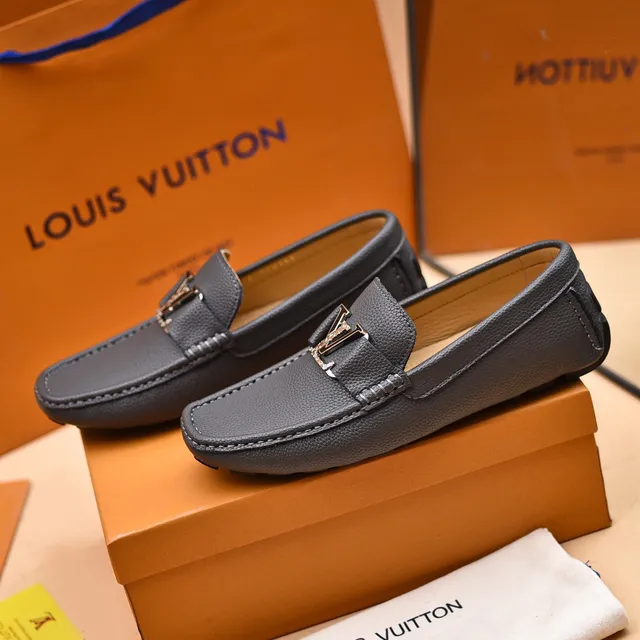 Louis Vuitton Mocassin Noir Cuir Pébité Boucle LV Mocassins 8