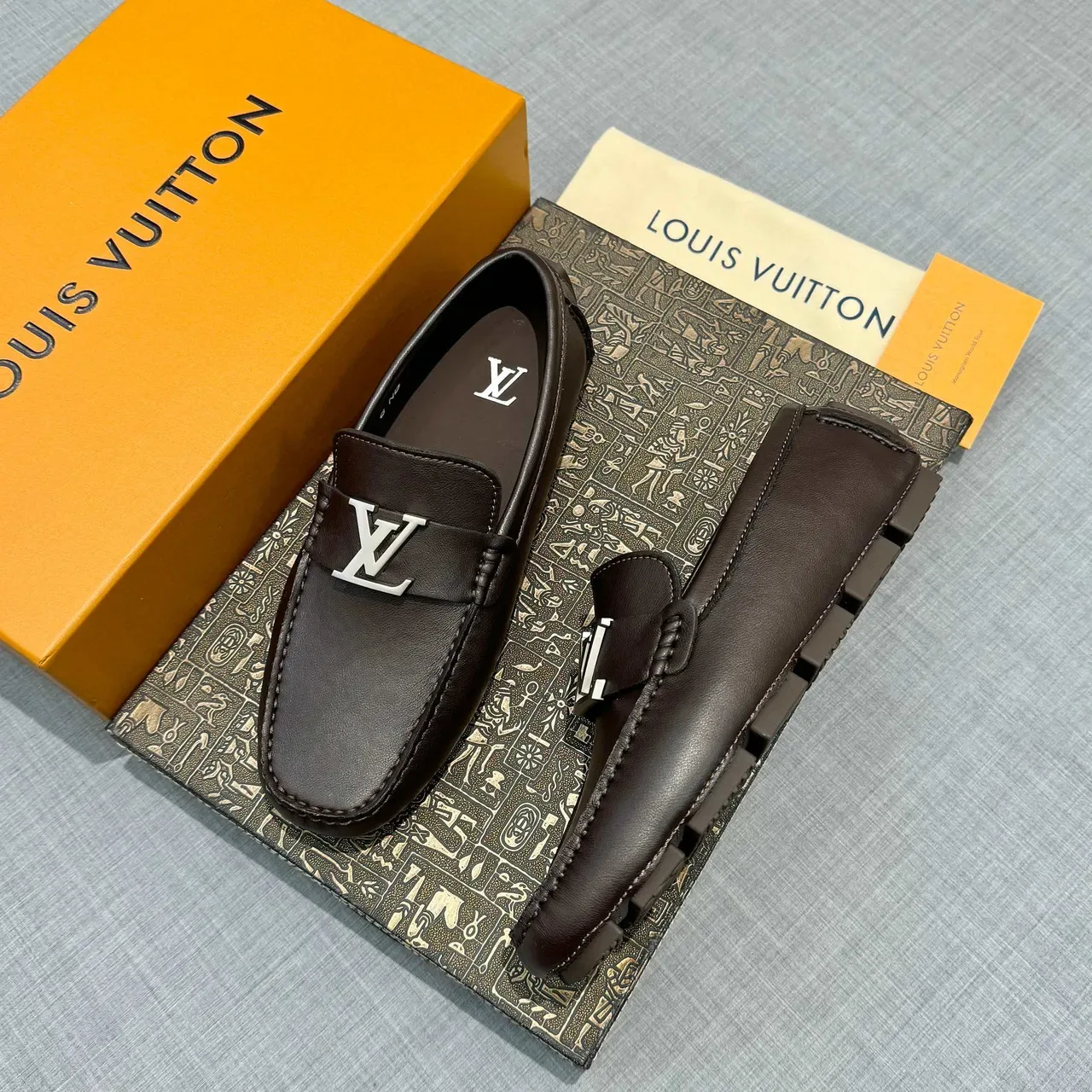 Louis Vuitton Loafers marrom couro metal LV buckle 2