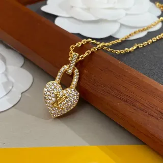 Collar Louis Vuitton Lockit Heart Pave Crystal Dorado
