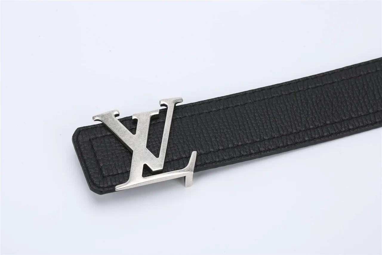 Louis Vuitton LV Belt 黑色纹理皮革腰带 10