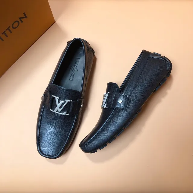 Louis Vuitton LV Buckle Loafer Mocassins en Cuir Pebbled Navy 5
