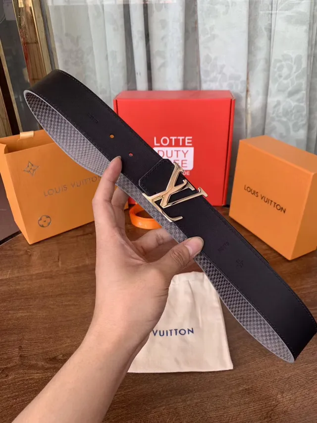 Louis Vuitton LV Initiales काली बुनी हुई चमड़े की पट्टा 11