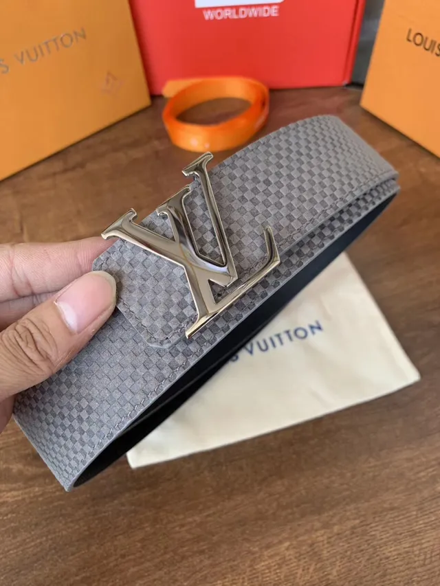 Louis Vuitton LV Initiales काली बुनी हुई चमड़े की पट्टा 14