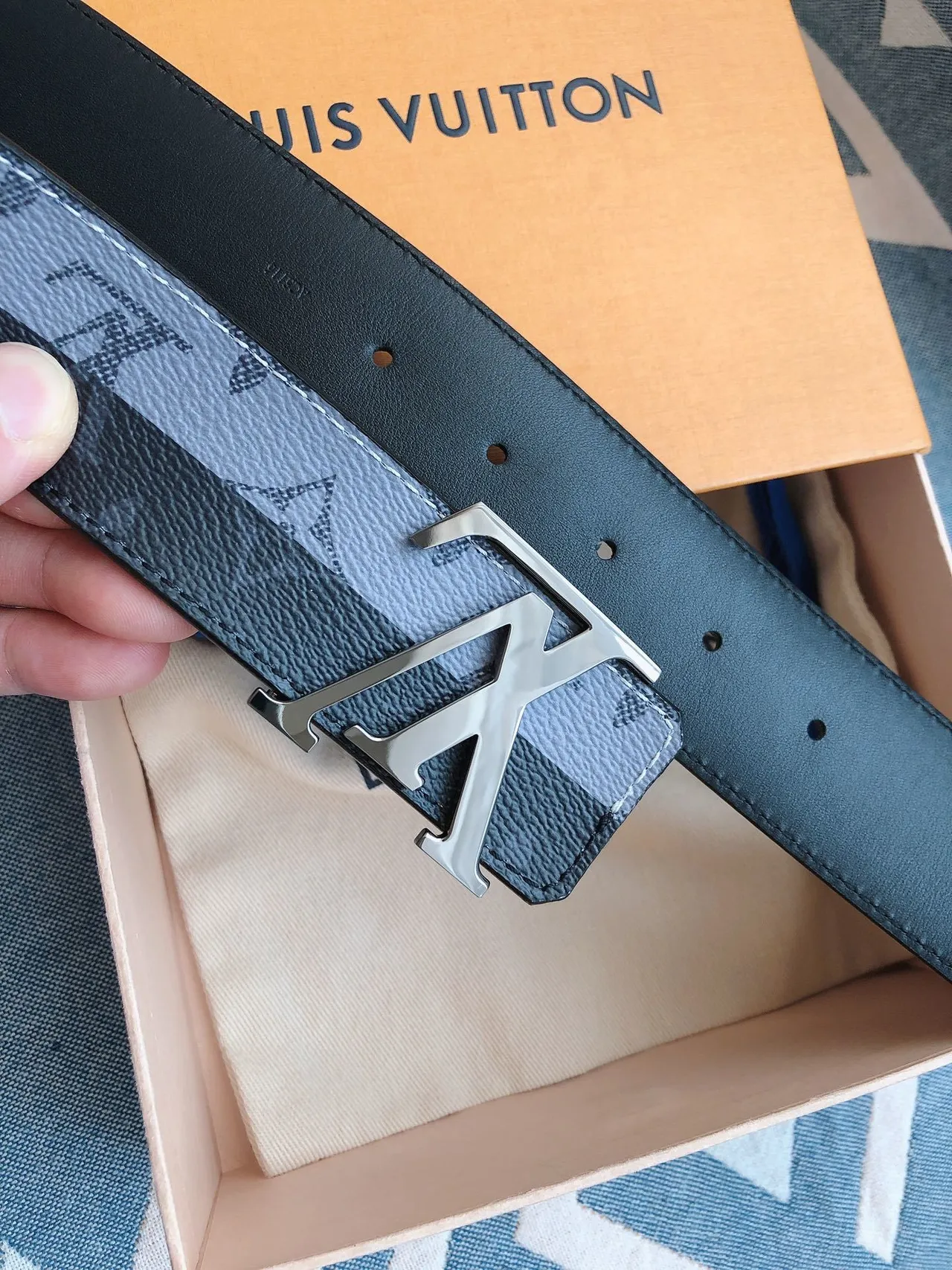 Louis Vuitton LV Initiales Reversible Monogram Leather Belt 7