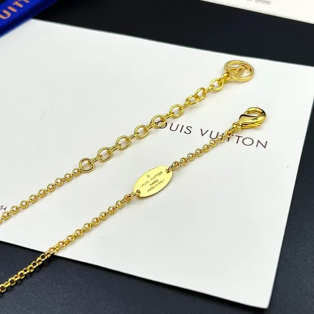 Louis Vuitton LV Stellar Gold-Tone LV 圆圈章手链 8