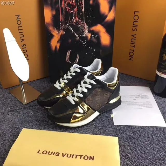 Louis Vuitton LV Trainer Negro Dorado Monograma Panel de Lona Cubiertas Patentadas Metálicas Zapatillas de Estilo de Vida 3