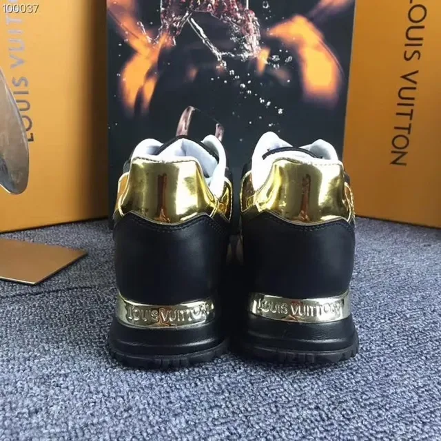 Louis Vuitton LV Trainer Negro Dorado Monograma Panel de Lona Cubiertas Patentadas Metálicas Zapatillas de Estilo de Vida 5