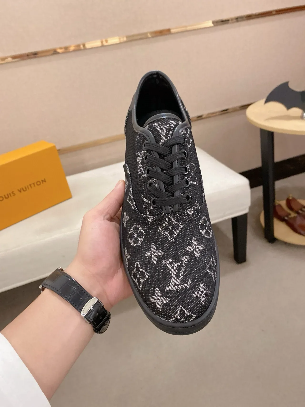 Louis Vuitton LV Trainer Baskets Lifestyle Noir Blanc Monogramme Jacquard Panneau Textil Supérieur 7