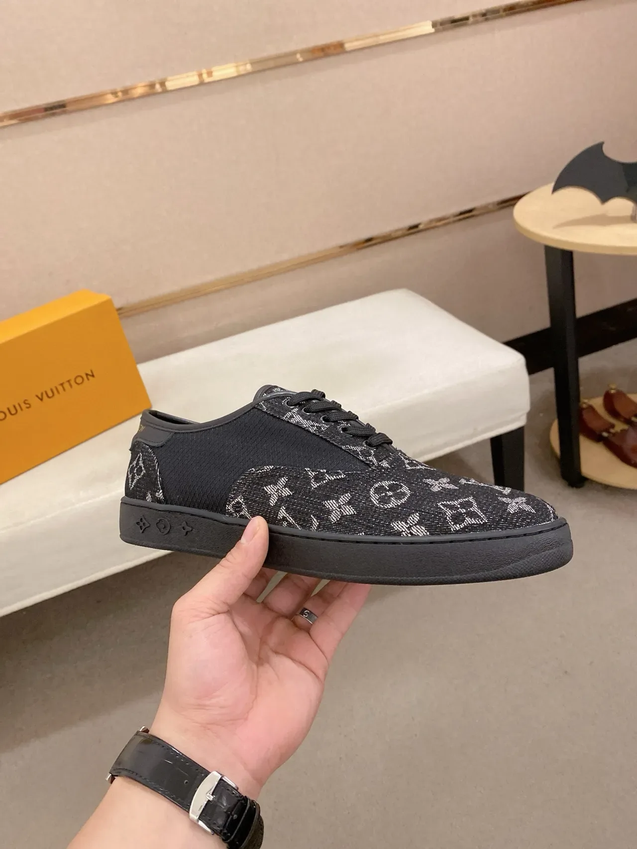Louis Vuitton LV Trainer Baskets Lifestyle Noir Blanc Monogramme Jacquard Panneau Textil Supérieur 9