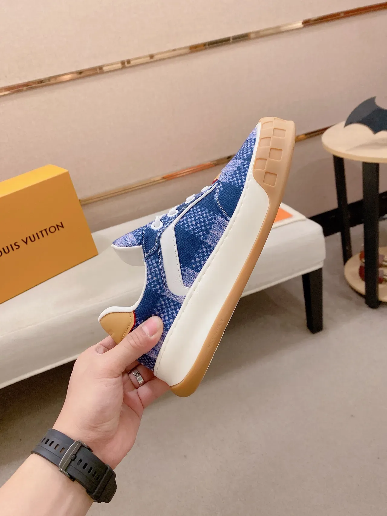 Louis Vuitton LV Trainer 蓝色米色 像素化纺织鞋面 网格图案橡胶外底 生活方式运动鞋 5