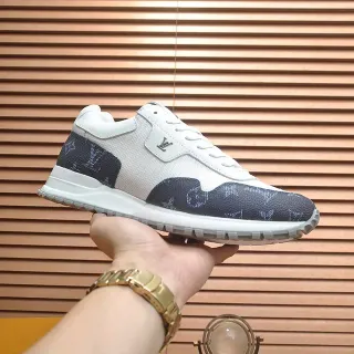 Louis Vuitton LV Trainer Branco e Navy Monogram Lifestyle Sneakers
