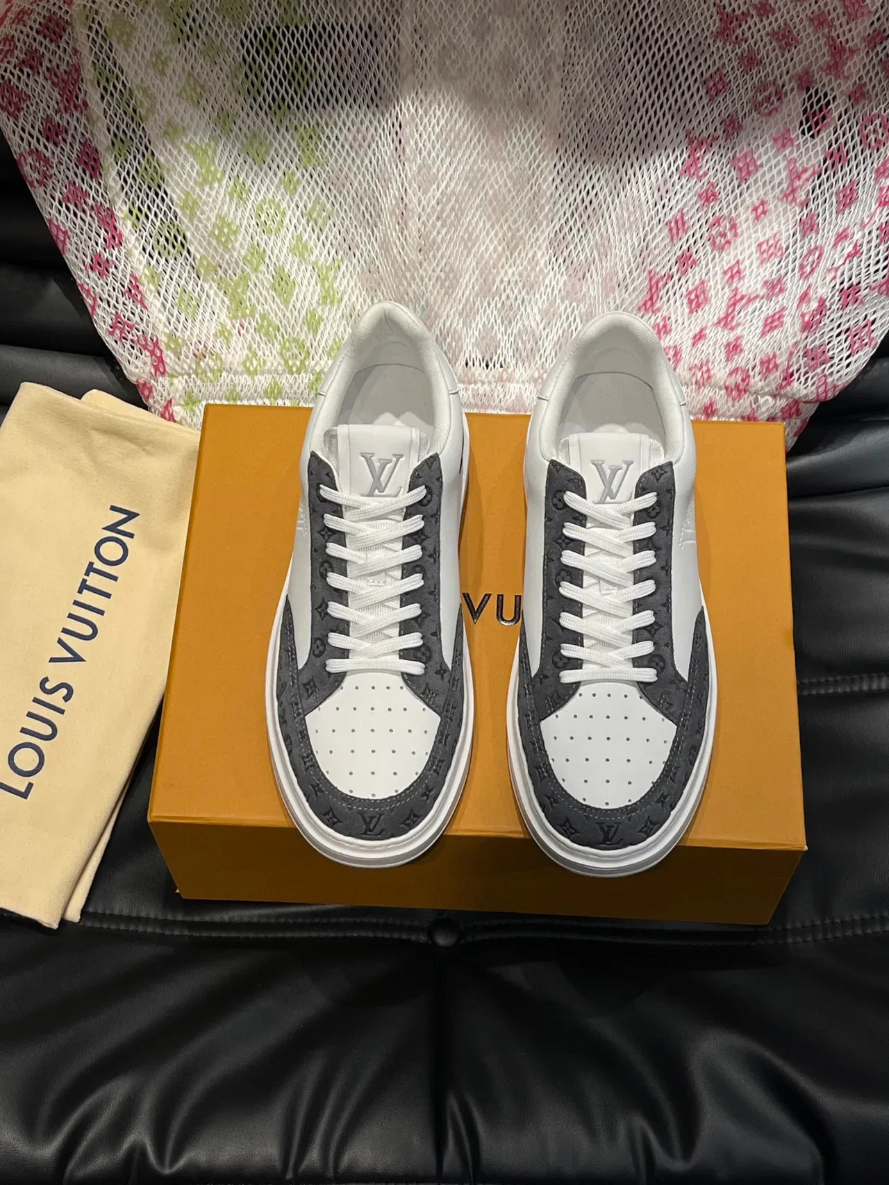 路易威登 LV Trainer 白色黑色 穿孔老花面板 厚平台鞋底 生活方式运动鞋 2
