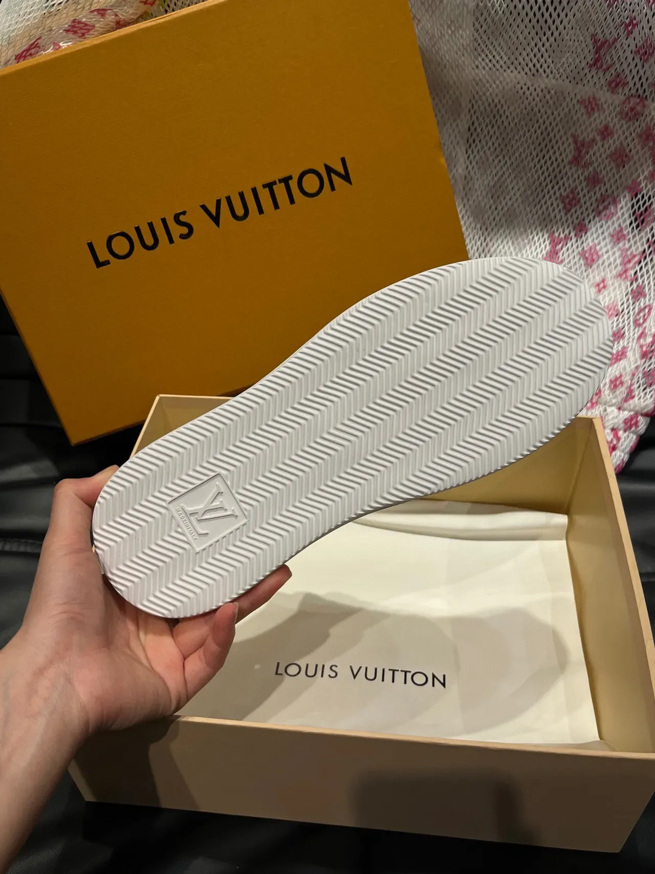路易威登 LV Trainer 白色黑色 穿孔老花面板 厚平台鞋底 生活方式运动鞋 9
