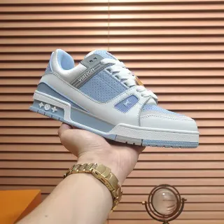 Louis Vuitton LV Trainer Blanco y Azul Estructurado con Suela Media Multicapa Paneles de Malla Perforados Zapatillas Lifestyle