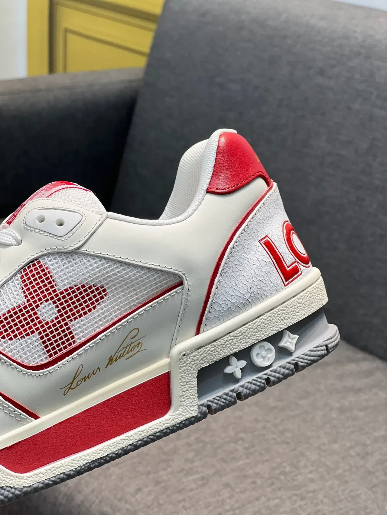 Louis Vuitton LV Trainer Chaussures Lifestyle Monogrammées à Lacets Blanc et Rouge Low-Top 8